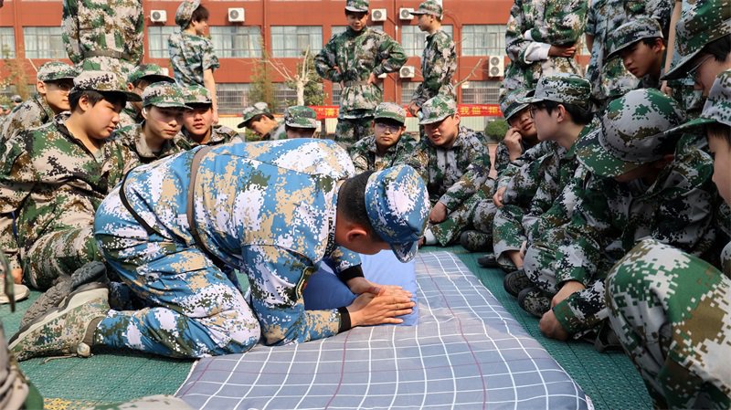 【2024年】鄭州商專軍訓(xùn)